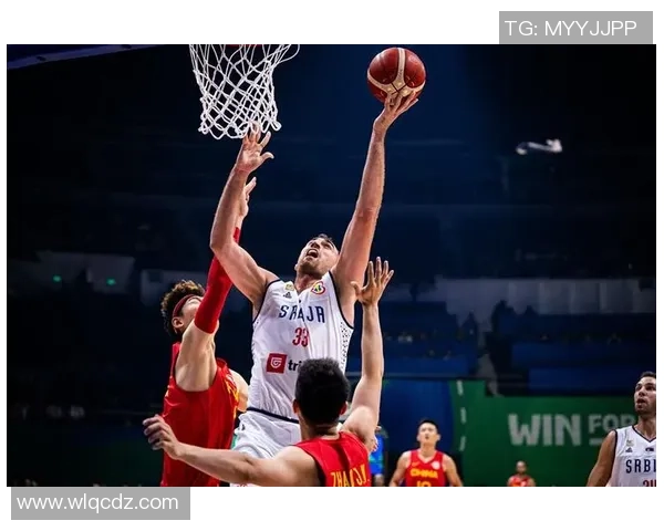 武汉篮球队以55分领跑世界杯积分榜展现强劲实力和团队合作精神